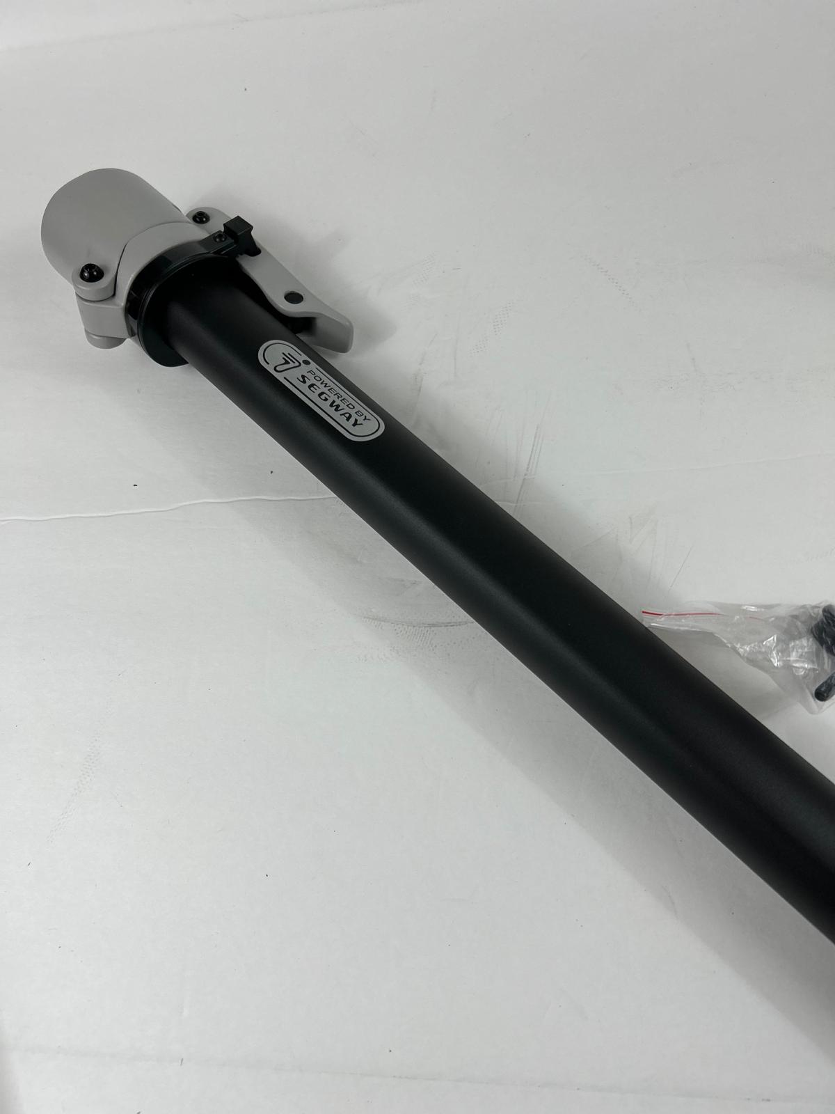 Folding the vertical assembly accessories package for Ninebot G30LP