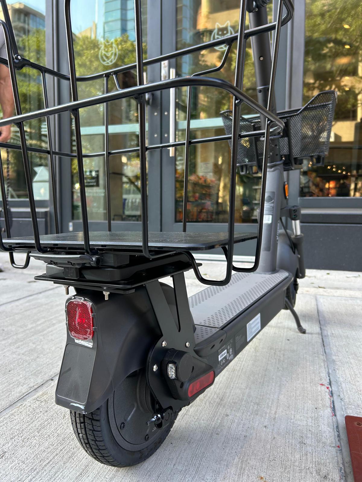 Gepäckraum für Segway Ninebot 2.4 Maxplus X Shareable Kickscooter